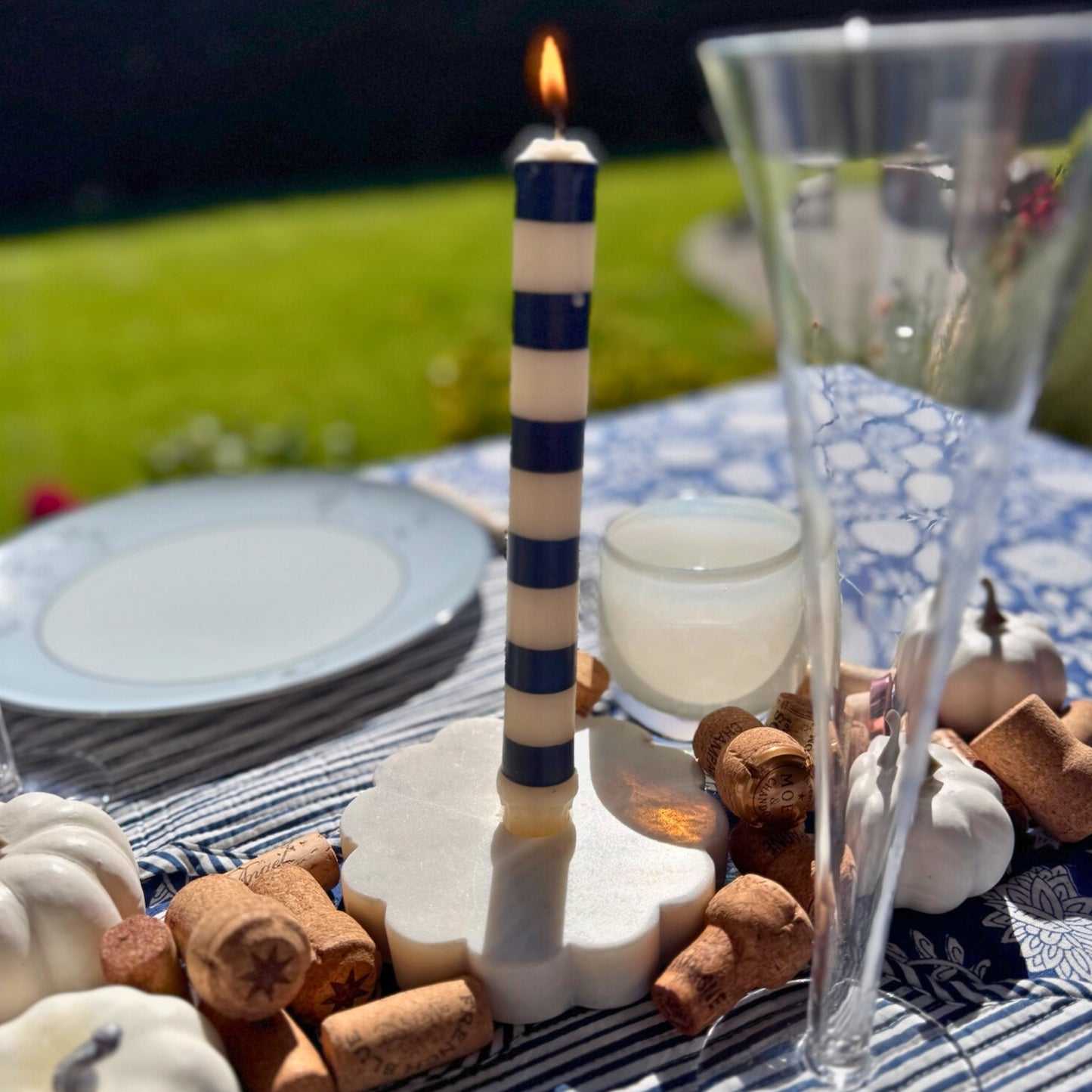 Daisy Marble Candle Holder - 5"