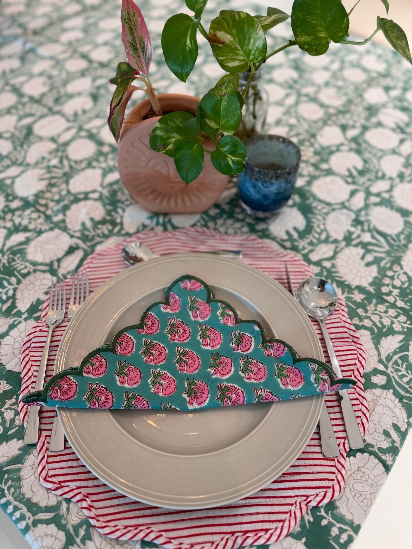 Pacific Embroidered Napkin - Set of 4