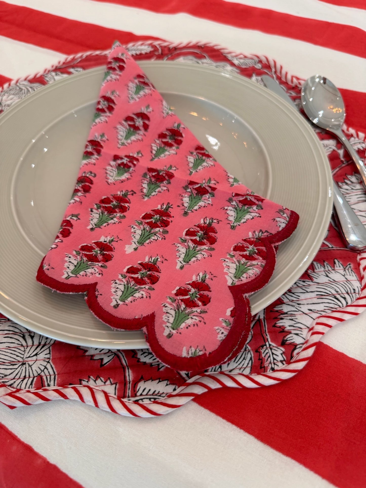 Ruby Round Placemats - Set of 4