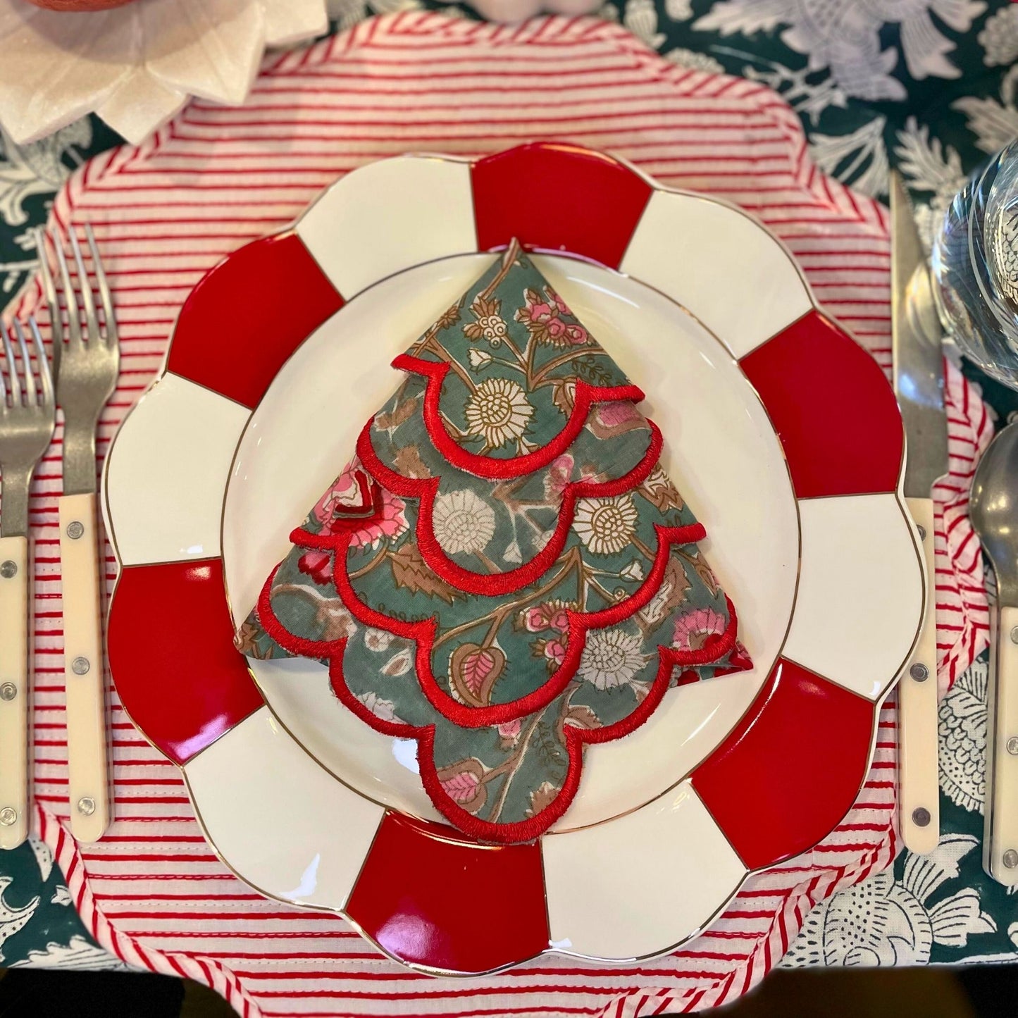 Joy Embroidered Napkin - Set of 4