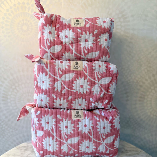 Pink Daisy Chain Quilted Makeup Bag