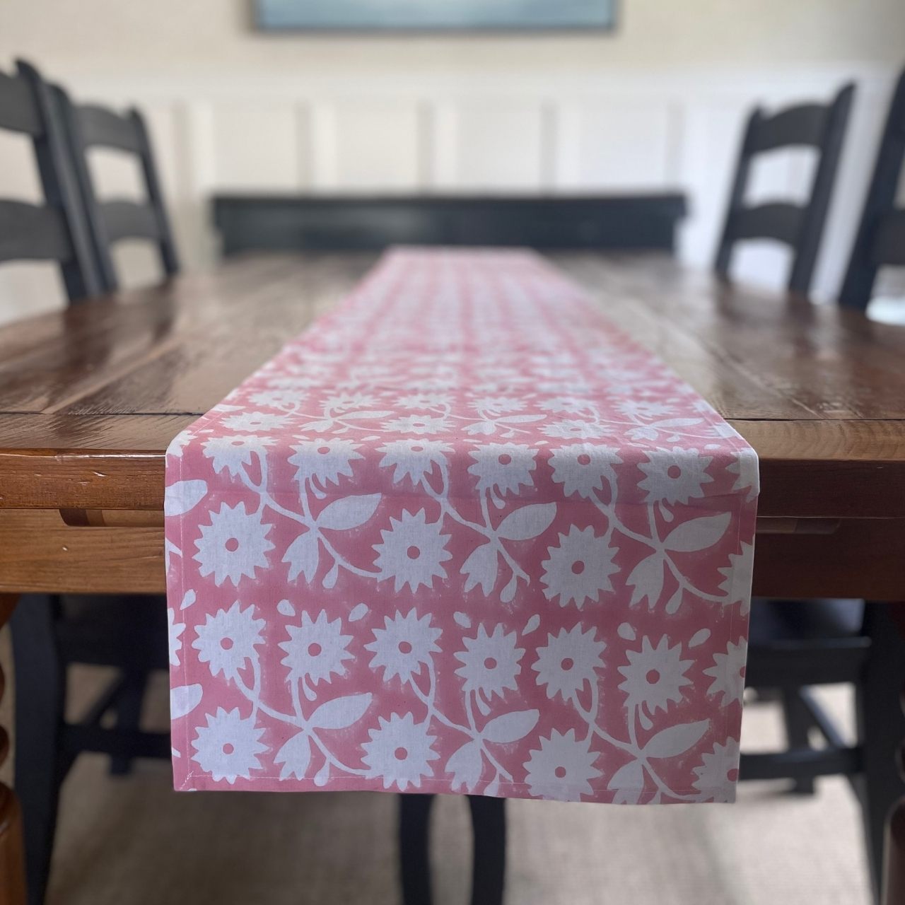 Pink Daisy Chain Table Runner