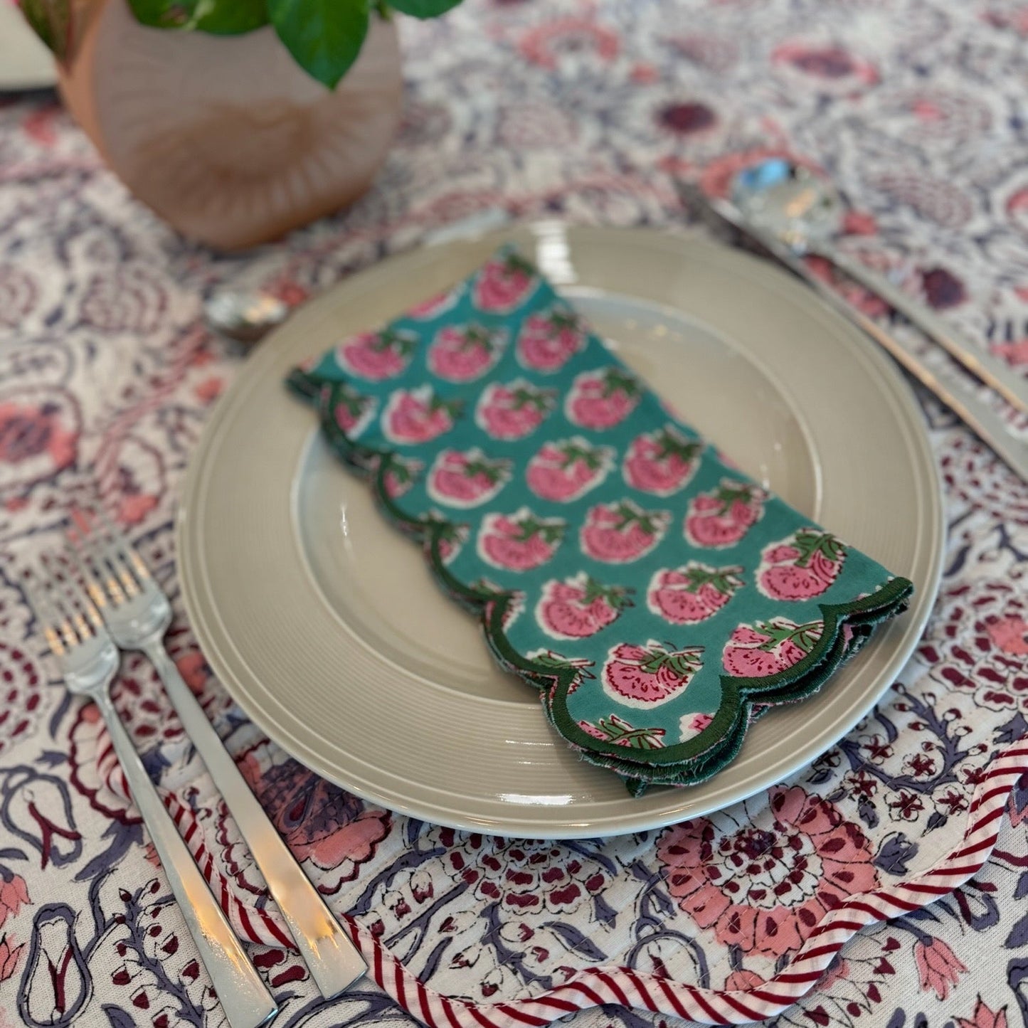 Pacific Embroidered Napkin - Set of 4