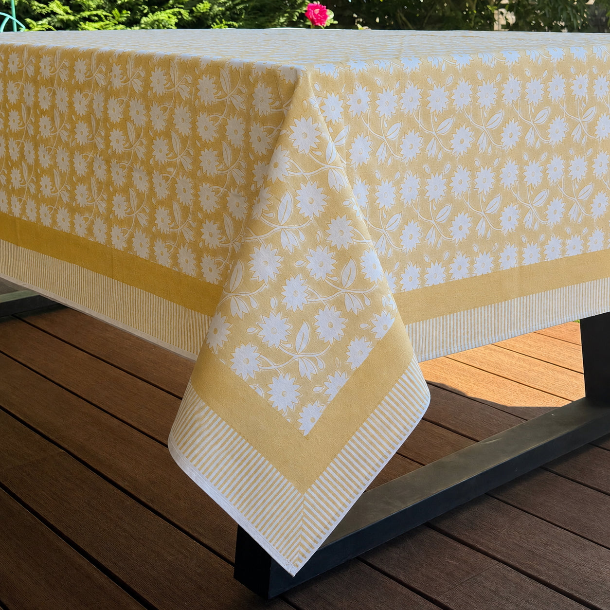 Yellow Daisy Chain Tablecloth